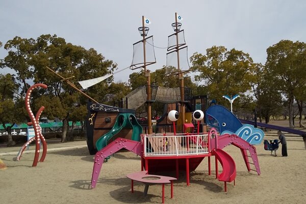万博公園 遊具 海 船